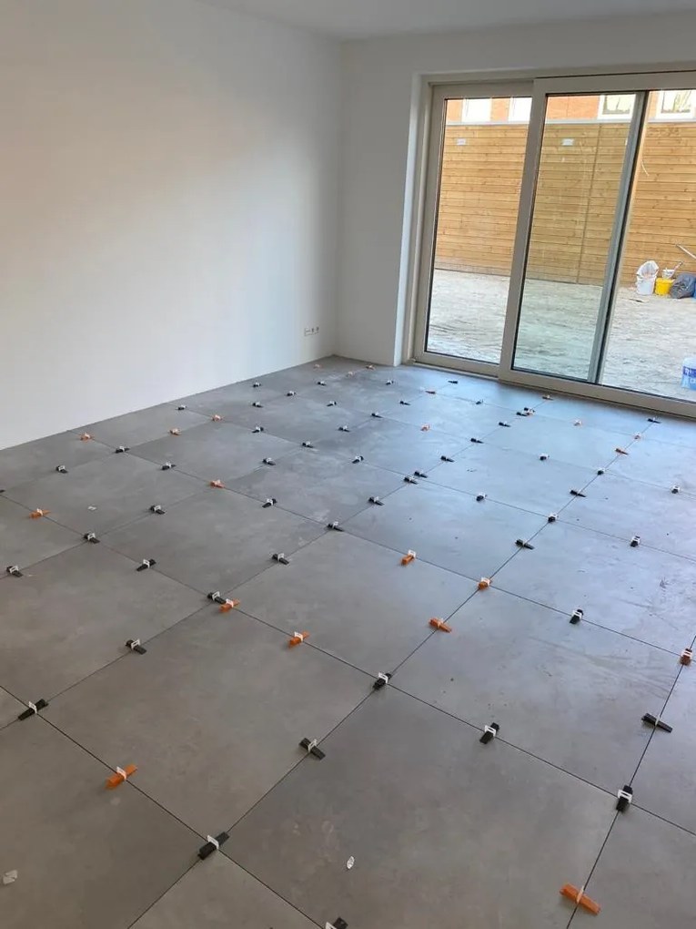 Vloertegel 60x120 Cm Betonlook Licht Grijs DC89