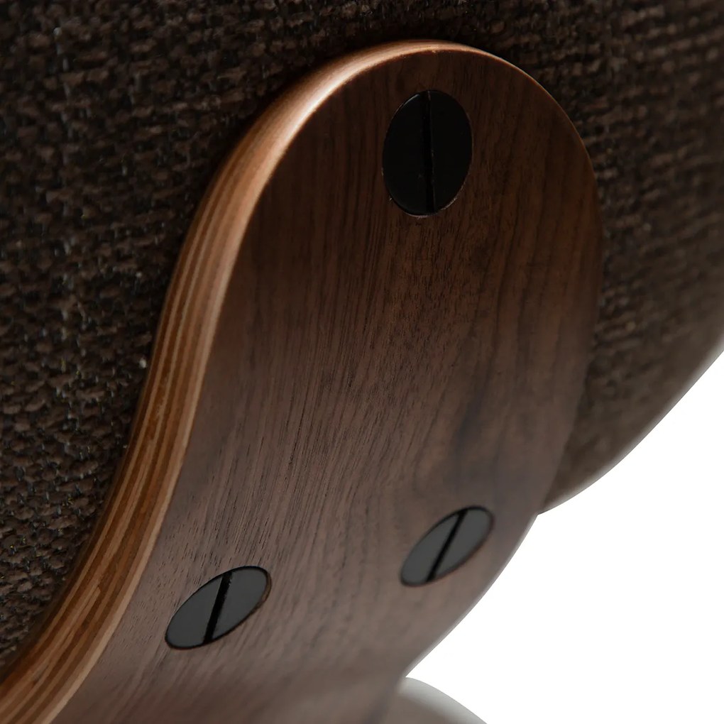 Dan-Form Buckle Eetkamerstoel Scandinavisch Design Bruin Walnoot