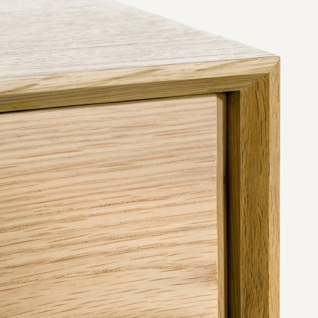 Buffetkast in eiken fineer, Mambo