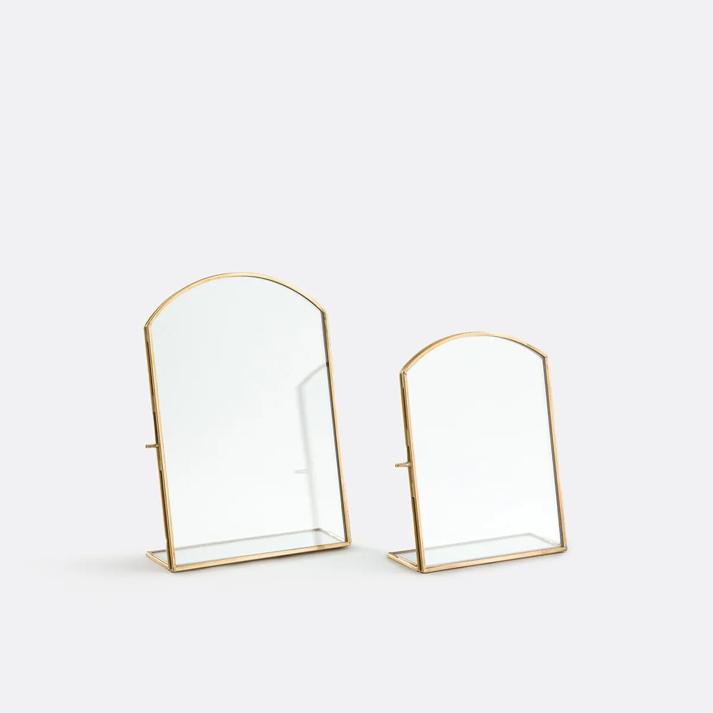 Set van 2 frames, Uyova