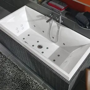 Villeroy en Boch Squaro bad 180x80cm met whirlpool 6+4+2 hydro- en 12 aero jets