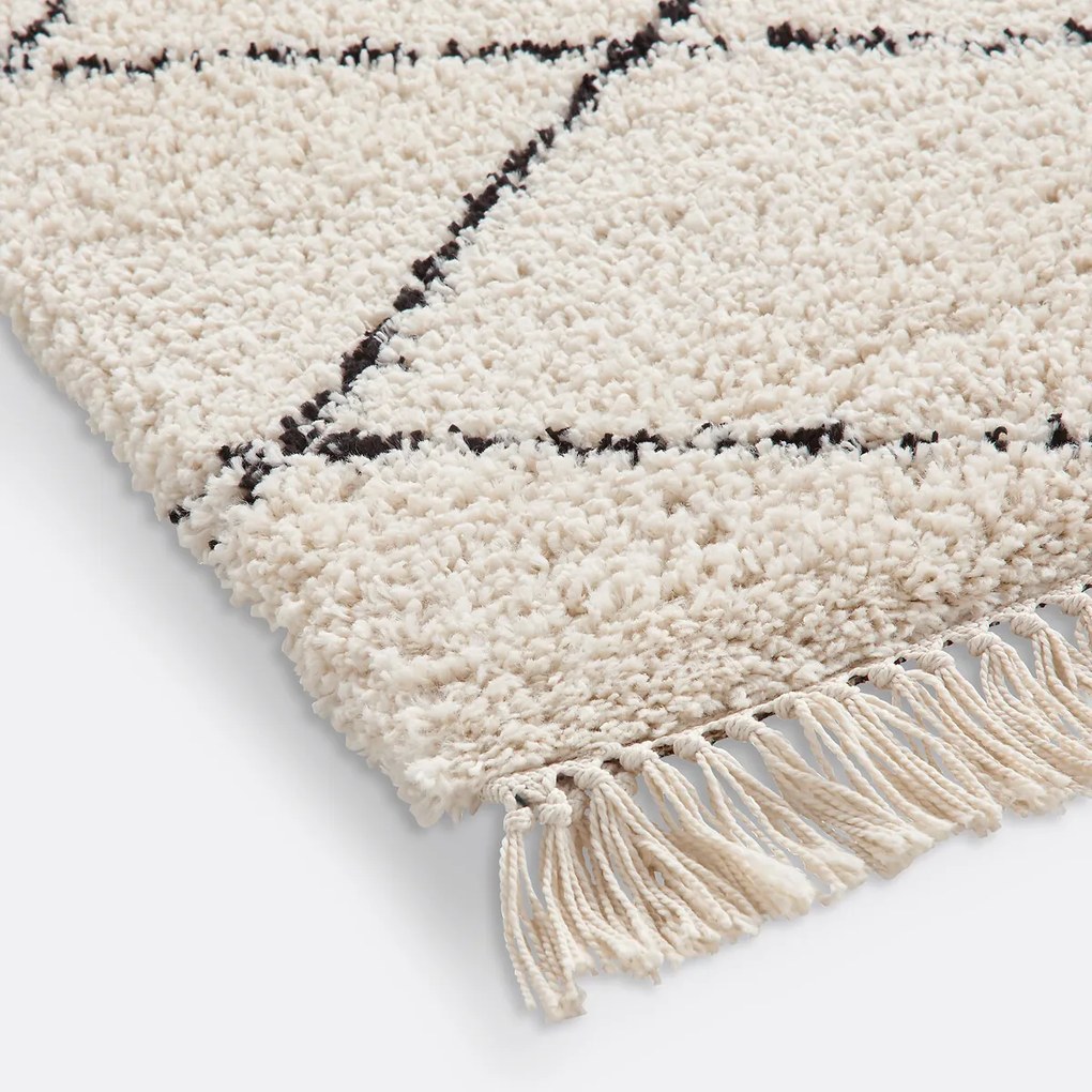 Bedmatje in berber stijl, Fatouh