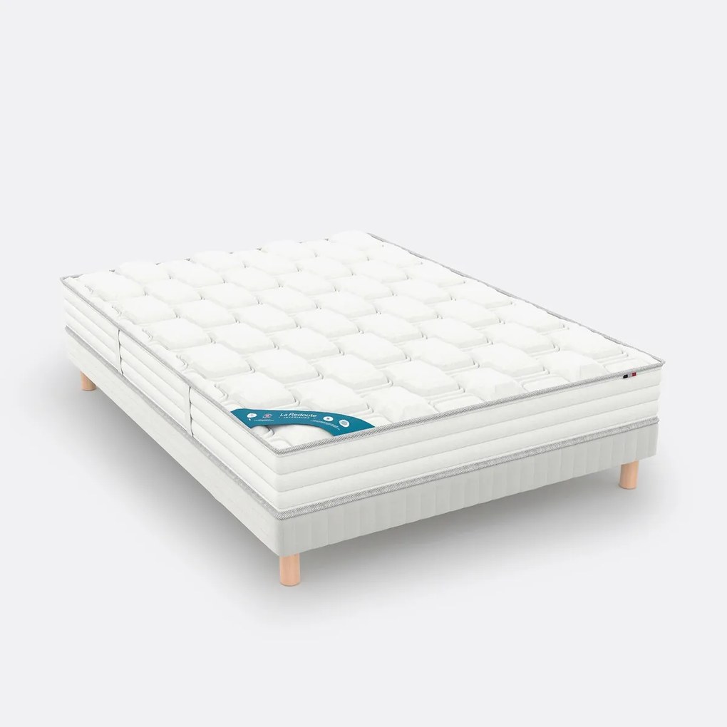 Matras met 580 veren en een omhullend comfort