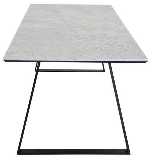 Jörn Eettafel - Corne - 140x90 cm - Marmer - Jörn