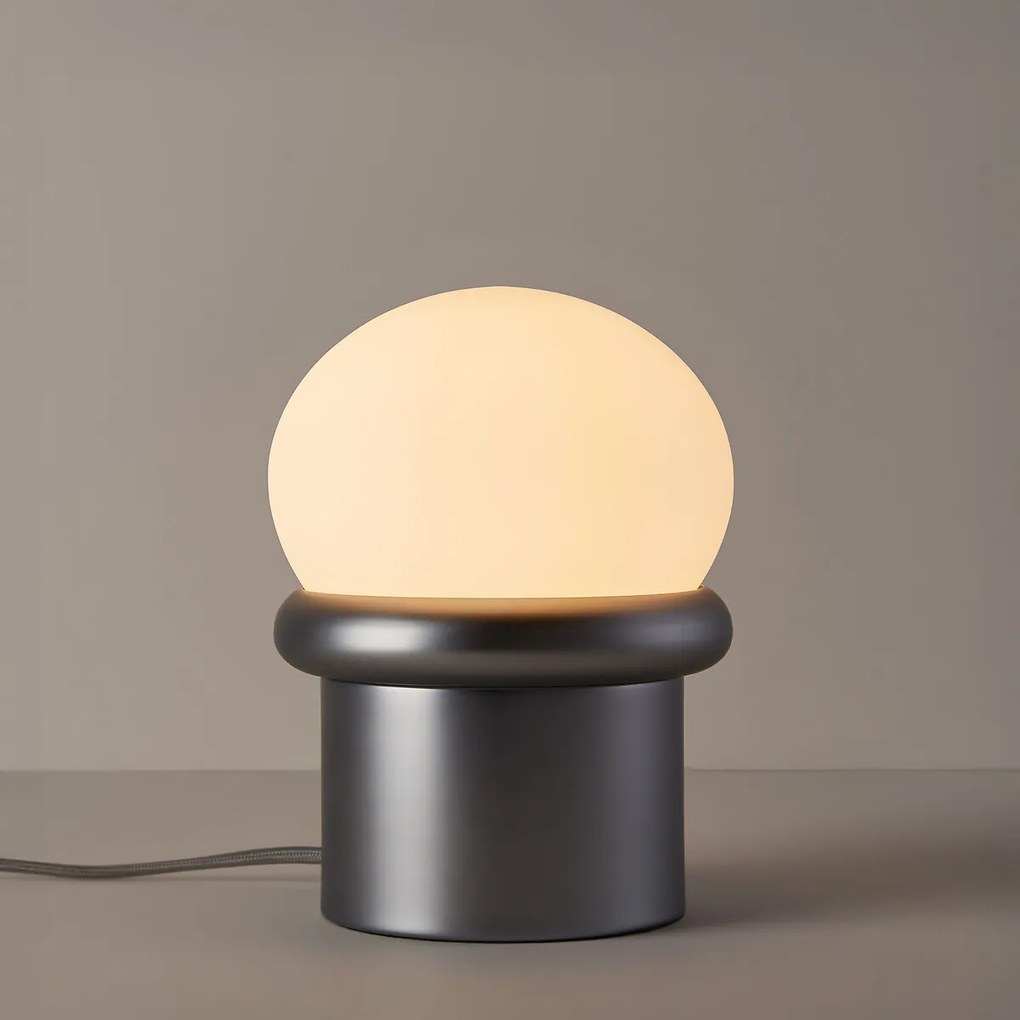 Tafellamp in verchroomd ijzer en opaline glas, CALAN