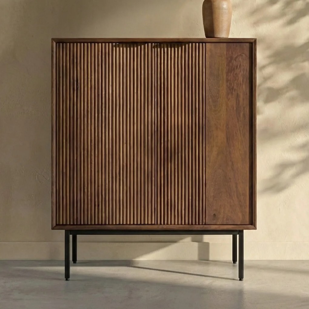 Houten Kastje Met Twee Deuren - 75x40x90cm.