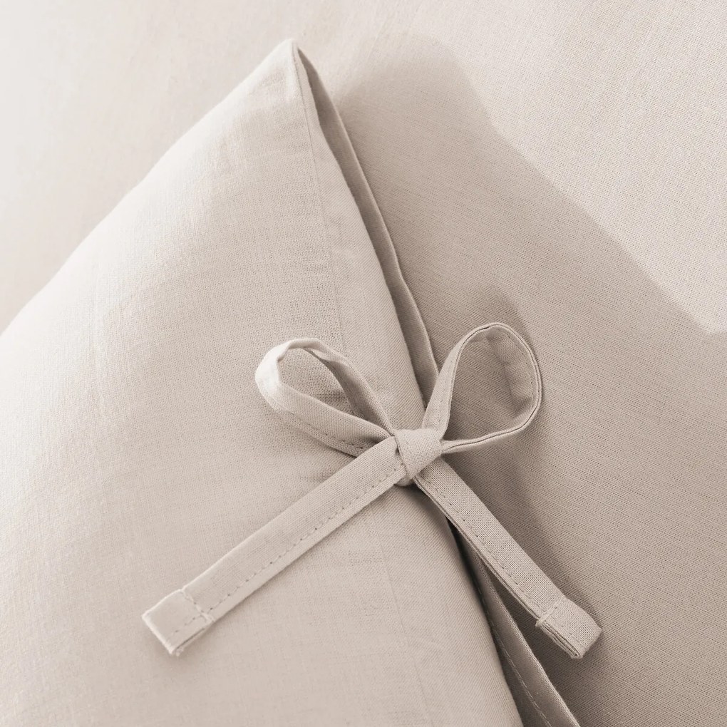 Effen kussensloop te strikken in katoen , Scenario