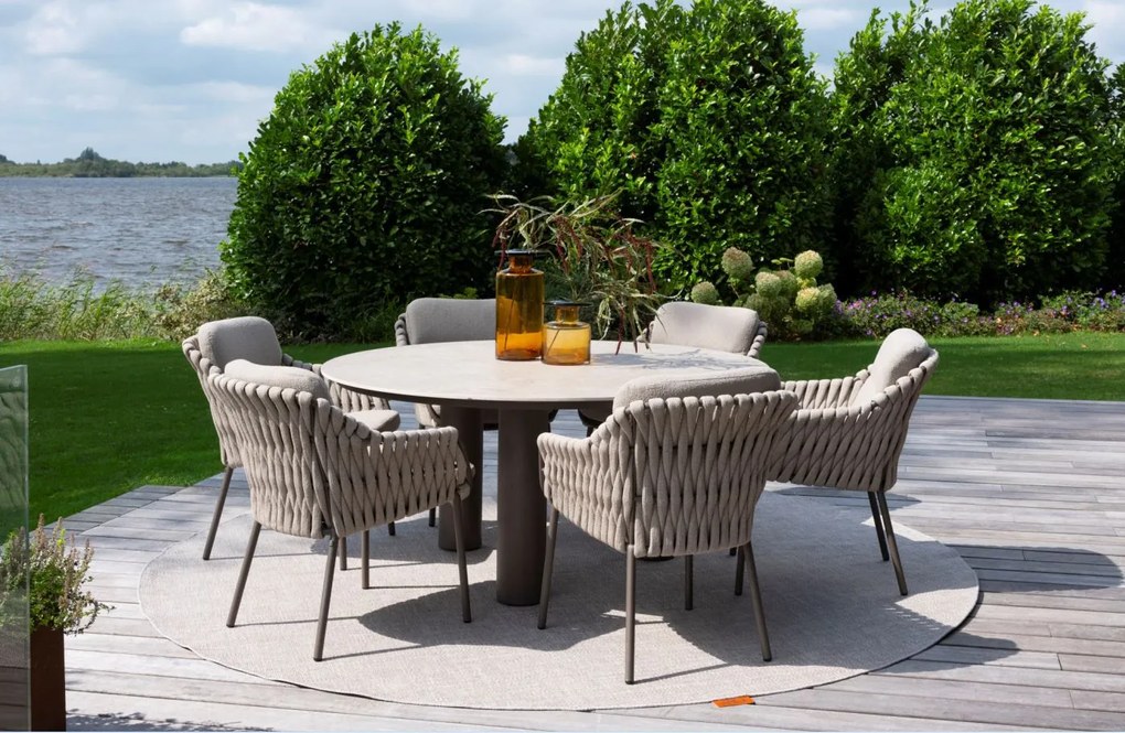 4 Seasons Outdoor Montera tuinset terre met Arizona tafel met rond keramisch blad Ø 160 cm  TuinsetTuinstoel    bruin weerbestendig