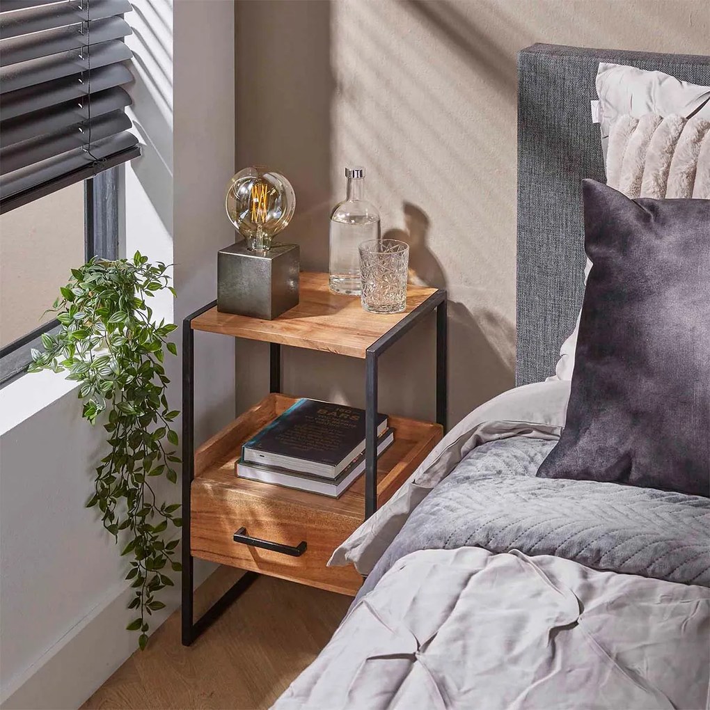 Smal Nachtkastje Hout En Metaal - 35x35x55cm.