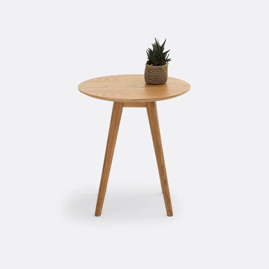 Eiken en gefineerd bijzettafeltje, Quilda