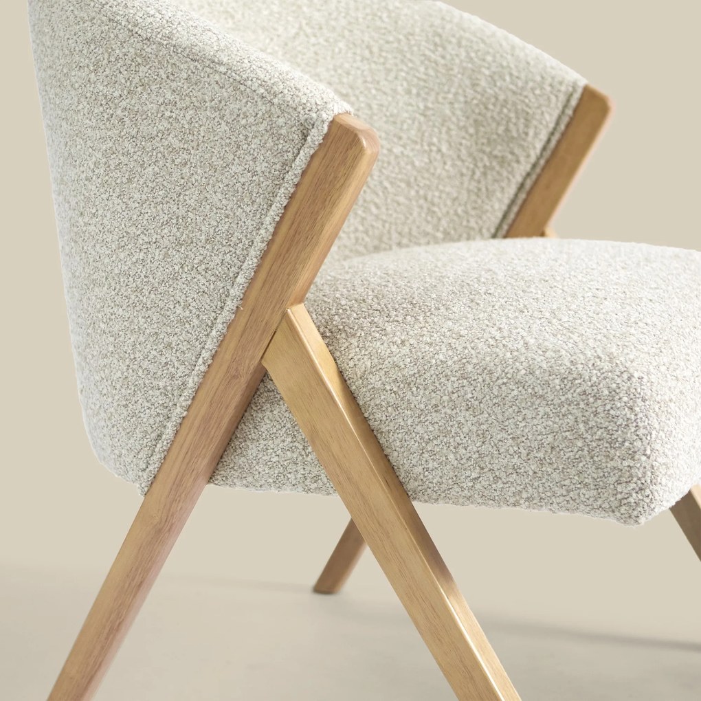 Beige Fauteuil Met Naturel Hout