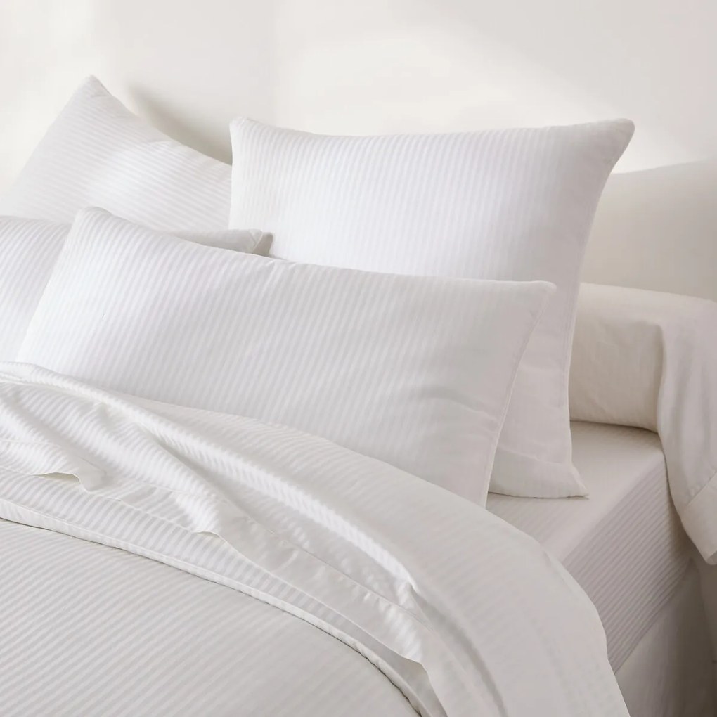 Kussensloop in katoensatijn, 153 draden, Striped Opale