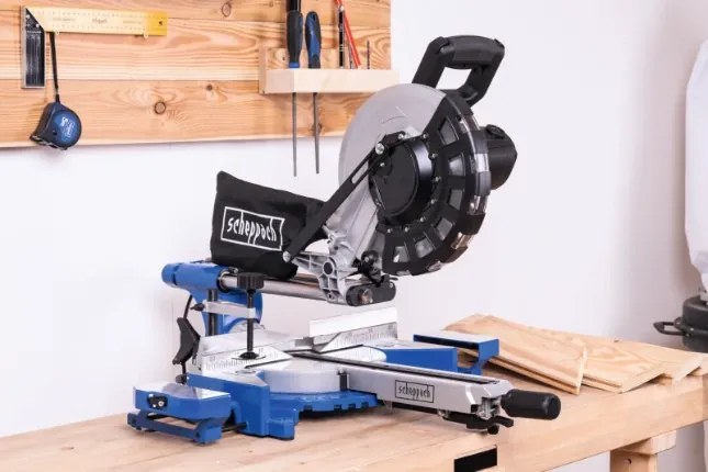 Scheppach Afkort- en verstekzaag HM254