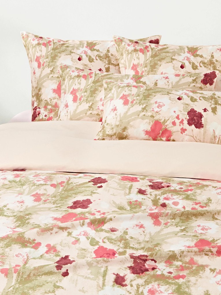 Katoensatijnen dekbedovertrek Anthea met bloemenpatroon