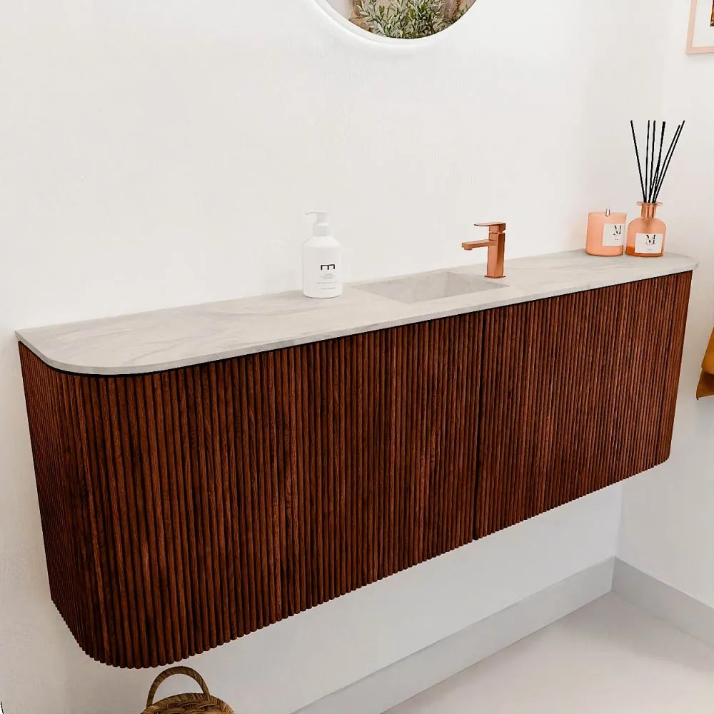 Mondiaz Joya DLux 125cm toiletmeubel ronding links/rechts ruby met wastafel faye midden 1 kraangat ostra