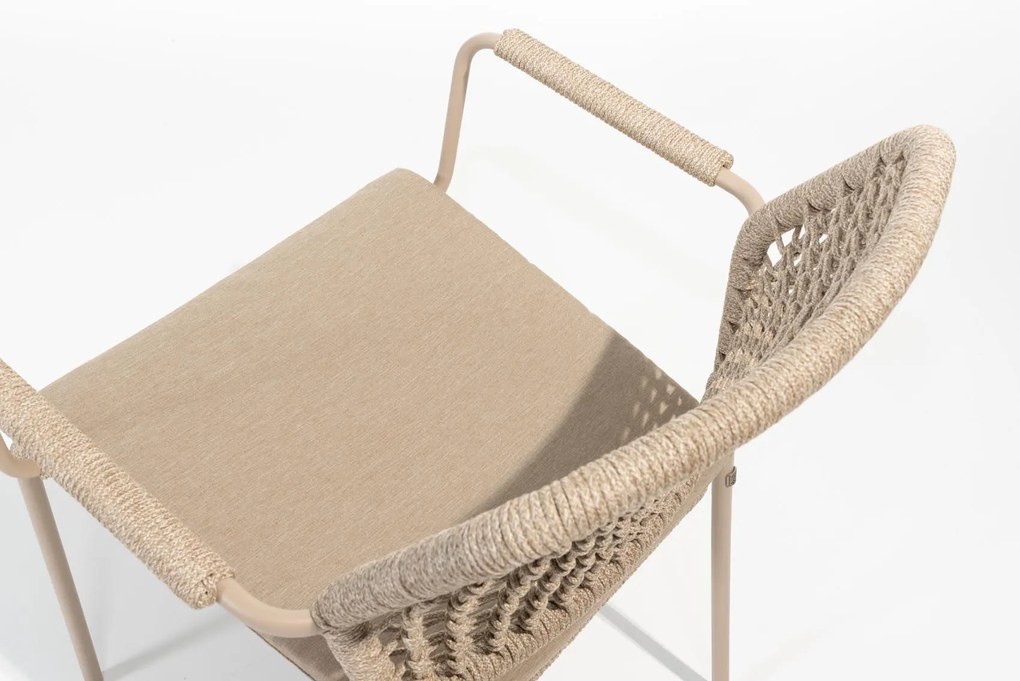 Taste by 4 Seasons Barista tuinset latte met Prado teak tafel met rond blad Ø 160 cm Tuinset beige weerbestendig