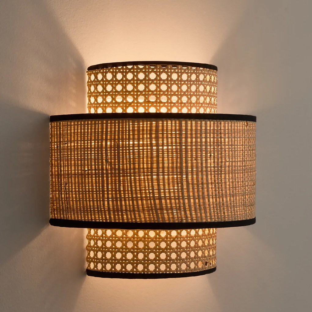 Dubbele wandlamp in rotanriet en raffia, Dolkie