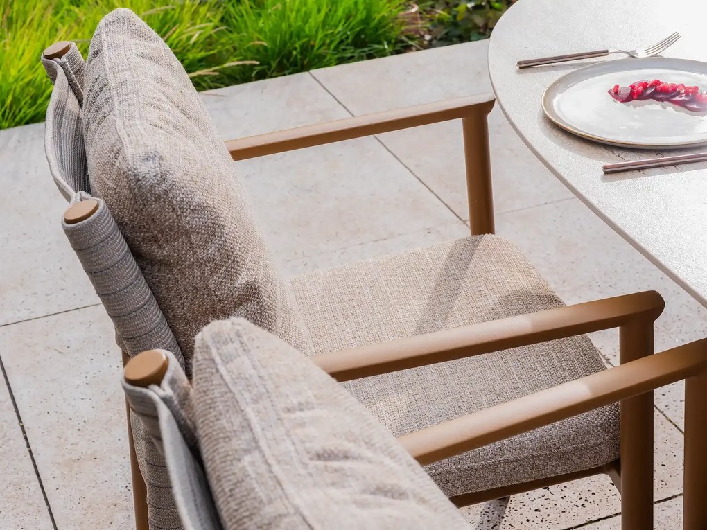4 Seasons Outdoor Safina tuinset amber met Colorado tafel met keramisch blad 240 x 105 cm SALE Tuinset beige weerbestendig