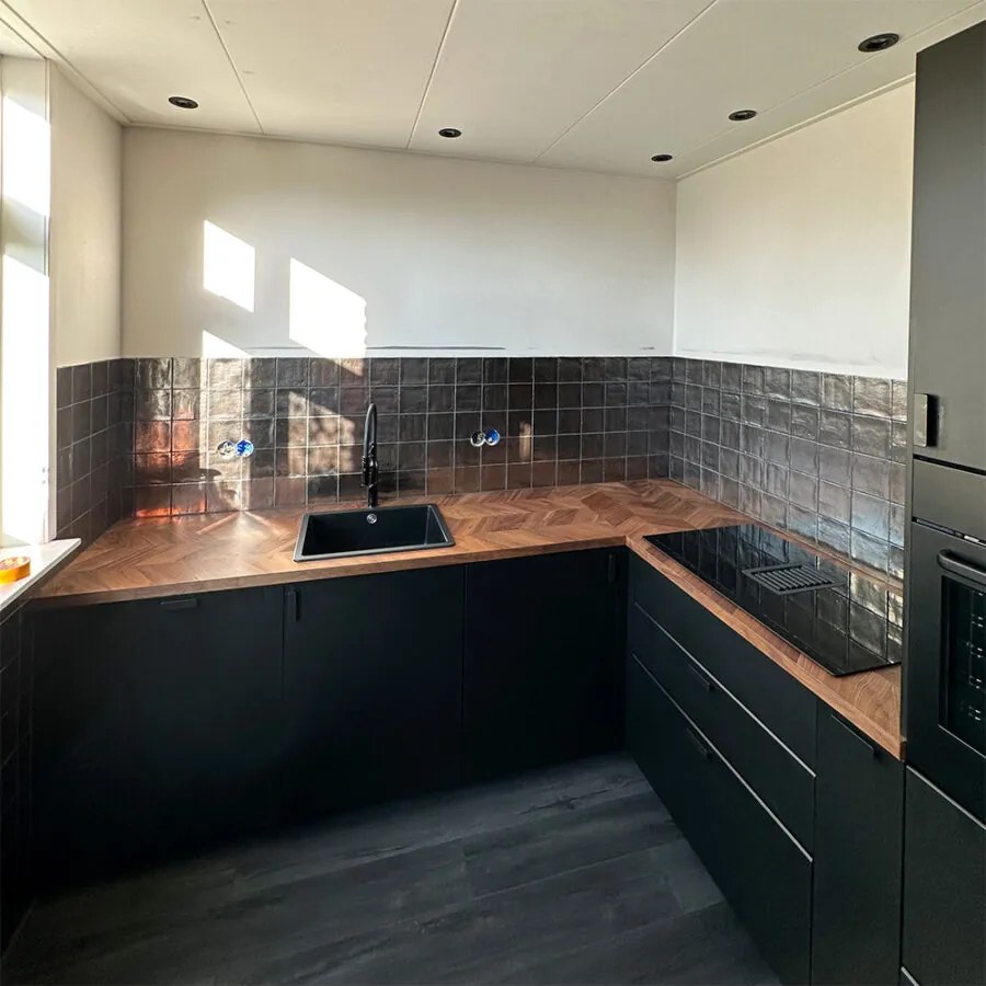 Wandtegel 13x13 Cm Handvorm Martini Zilver Gun Metaal RBT43