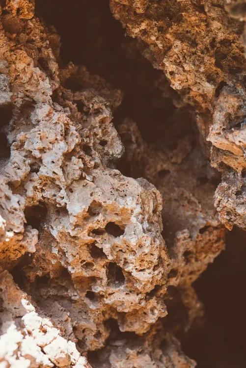 Fotobehang Red desert rocks, (85 x 128 cm)