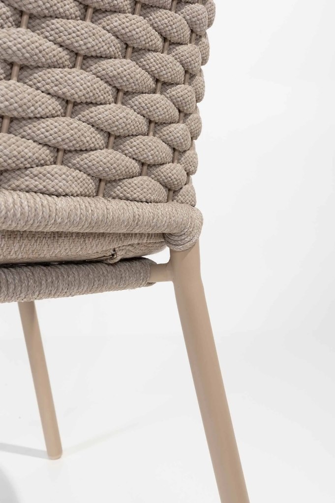 4 Seasons Outdoor Eros tuinset latte met teak Prado tafel Ø 130 cm Tuinset beige weerbestendig
