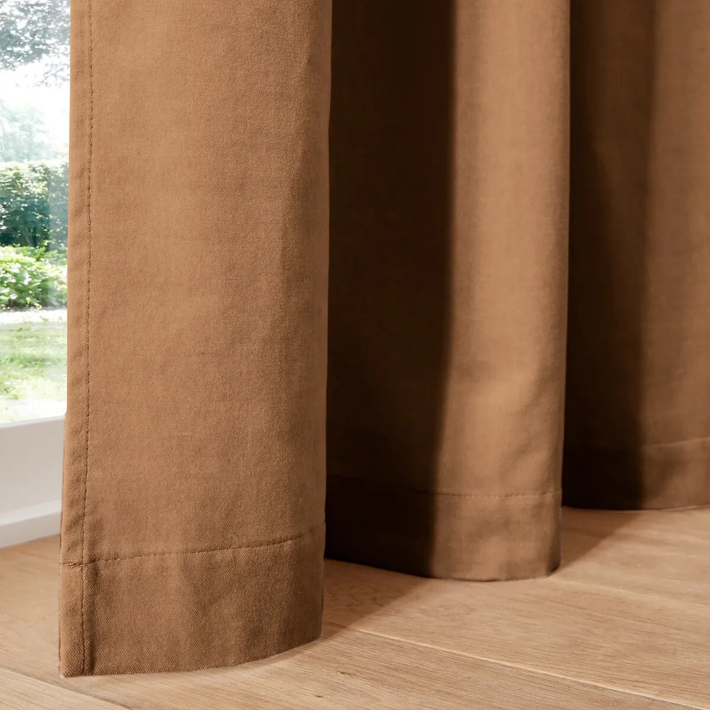 Fluwelen gordijn afgewerkt met verdekte lussen, Velvet