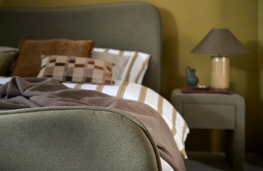Bedframe Home Contour - by vtwonen – Bij Swiss Sense