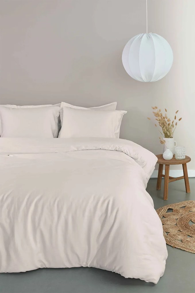 Ambiante Satin Dekbedovertrek Uni Off-white – Bij Swiss Sense
