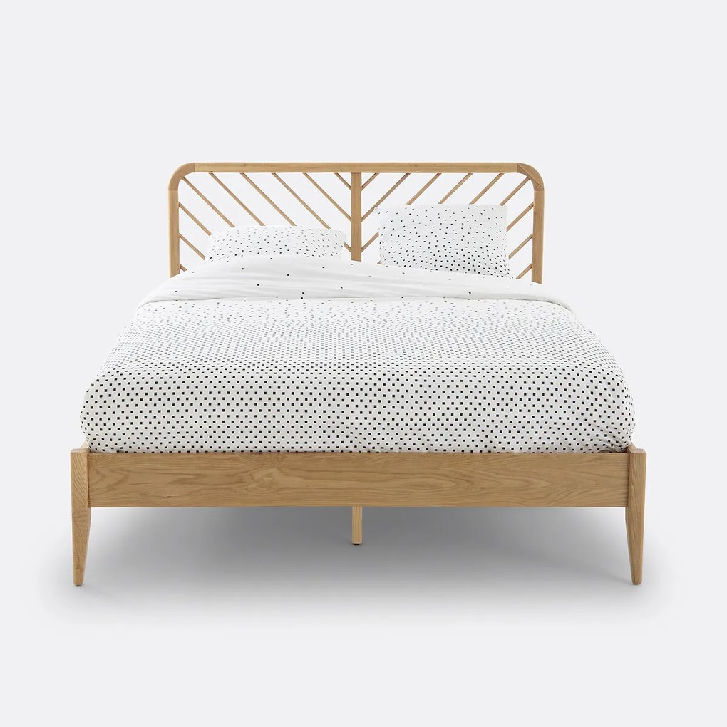 Bed met massief eiken basis en Anda eiken fineer