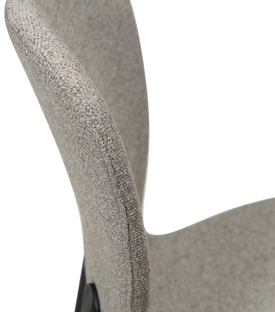 Dan-Form Paragon Design Eetkamerstoel Grijsbruin Boucle Met Zwart Essen