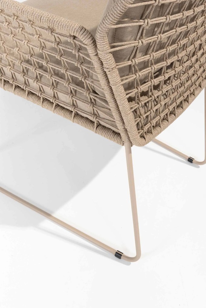 Taste by 4 Seasons Outdoor Albano dining set latte met Quatro tafel met Robusto teak blad 220 cm SALE Tuinset beige weerbestendig