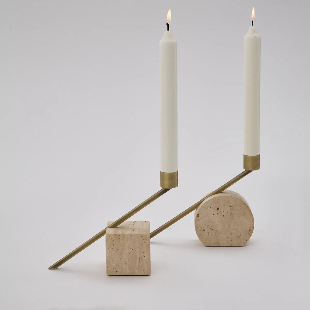 Set van 2 travertijnen kandelaars, hoogte 12,6 cm, SEBASTIANO