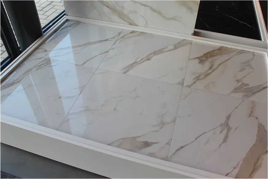 Gepolijste Vloertegel 60x60 Cm Marmerlook Nevada Gold NR112