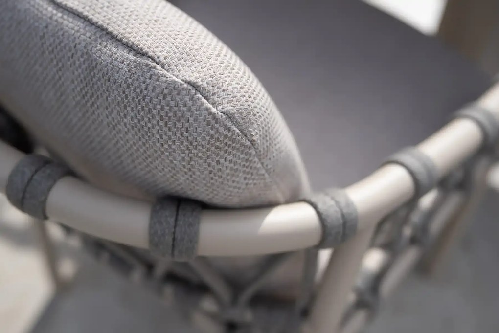 Taste by 4 Seasons Piacenza tuinset met Prado tafel 160 cm keramiek Tuinstoel   beige weerbestendig