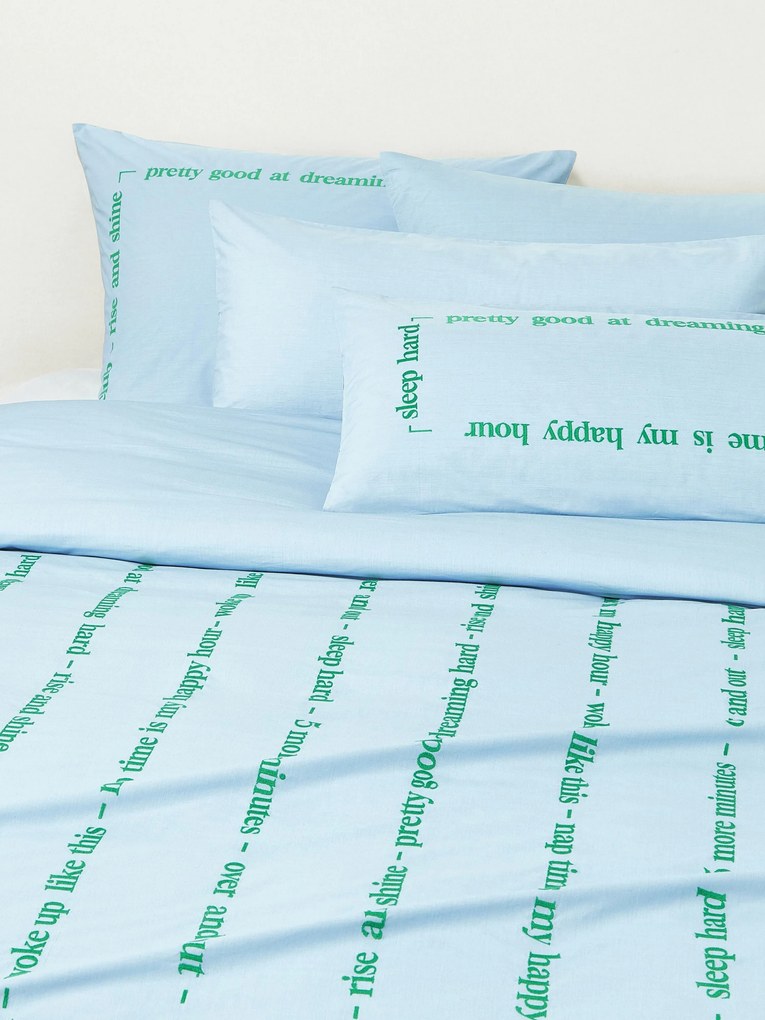 Perkal katoenen dekbedovertrek Roya met geborduurde tekst