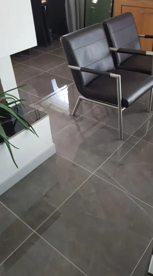 Hoogglans Vloertegel 60x60 Cm Arma Grijs Marmerlook NR43