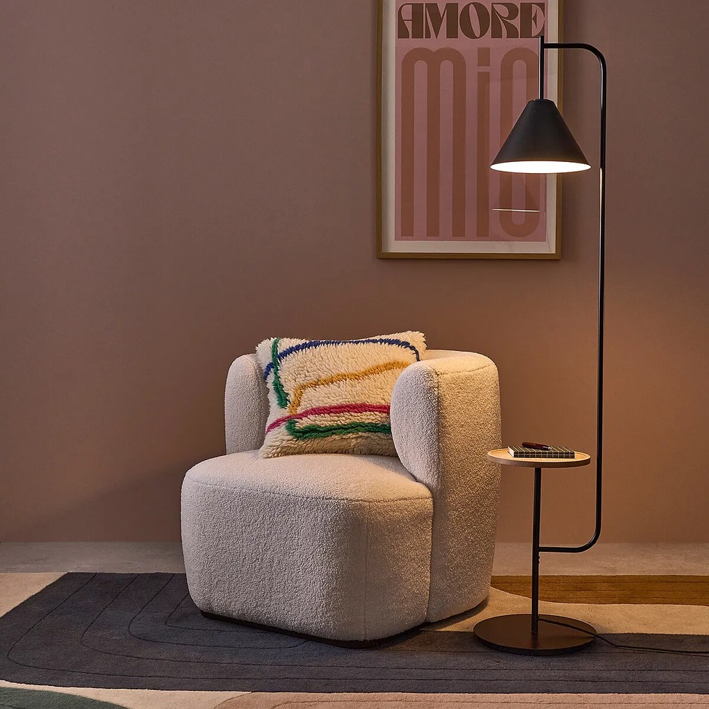 Staande lamp met metalen en eiken plank Mugli
