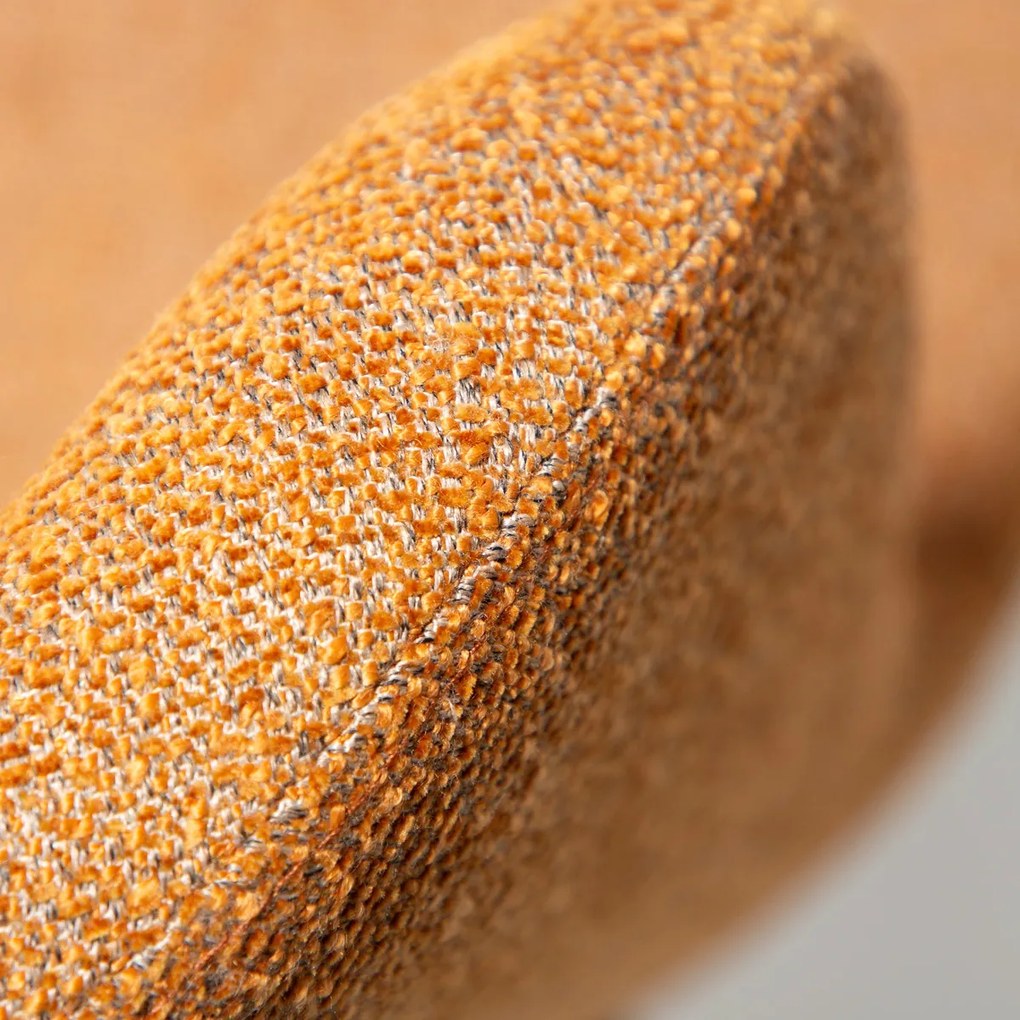 Dan-Form Glam Luxe Eetkamerstoel Boucle Pumpkin Spice Oranje En Antique Brass