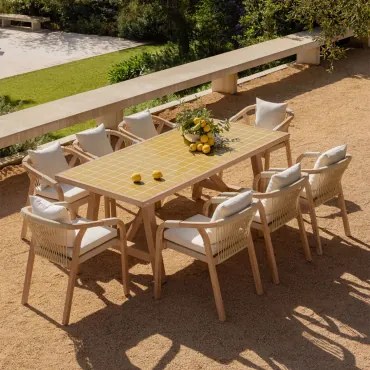 Set Van Een Rechthoekige Tafel 200x100 Cm In Tegellook En 8 Tuinstoelen Van Acaciahout En Cement Dubai Geel – Messing & Rustiek Acaciabruin - Sklum