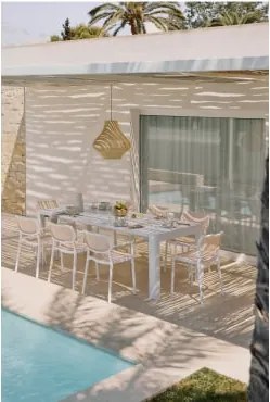 Rechthoekige 220x100 Cm Arnadine Tafelset En 8 Stapelbare Tuinstoelen Met Armleuningen Van Polypropyleen Omara Gardenia Wit - Sklum