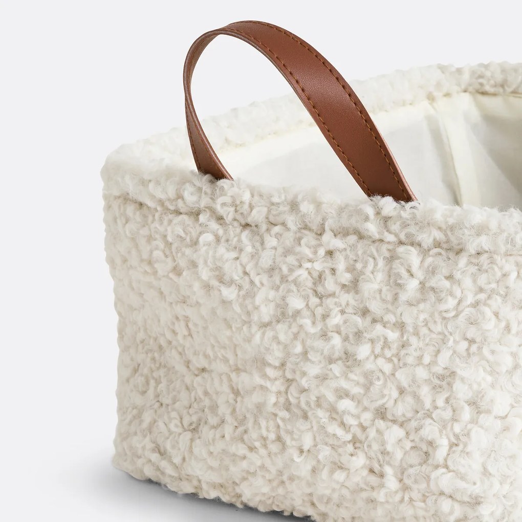 Mand in bouclette, Boklio