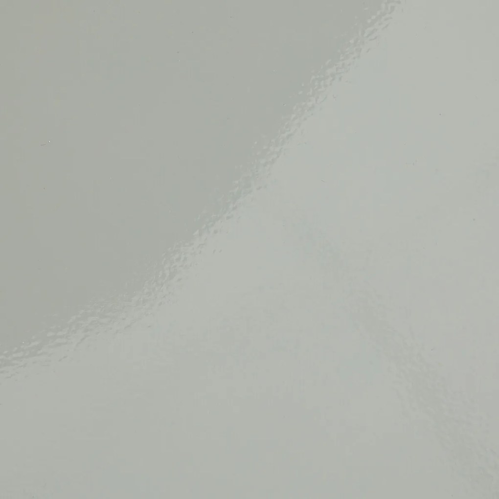 IJzeren bijzettafel, Rouva