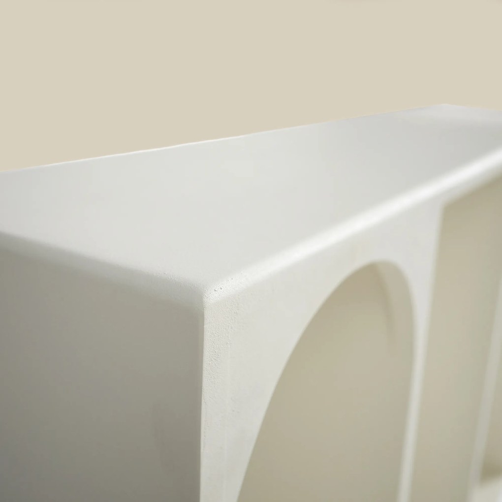Beton Cire Sidetable Met Bogen - 110 X 35cm.