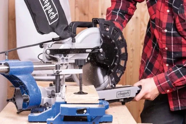 Scheppach Afkort- en verstekzaag HM254