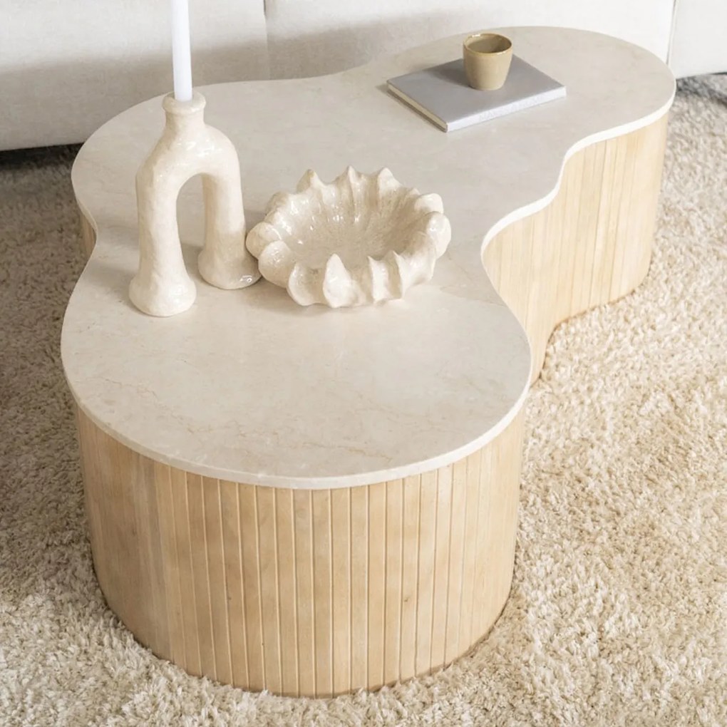 Grote Salontafel Organisch Marmer - 129 X 84cm.