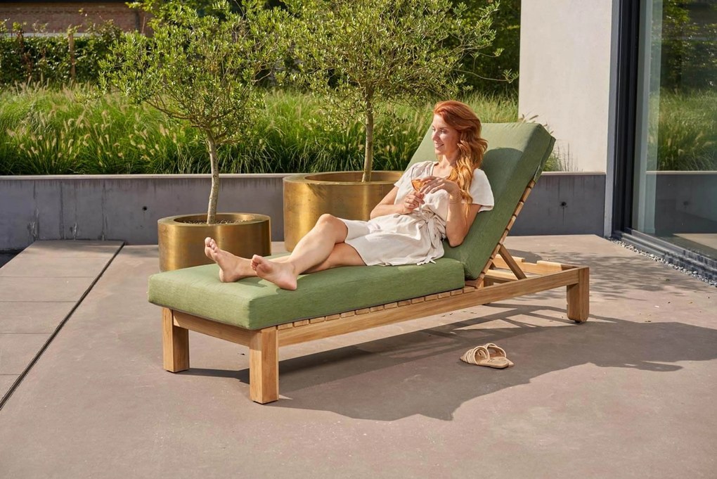 Santika Furniture Santika Arlington Lounger Met Green Kitsilano Kussen Teak Old Teak Greywash