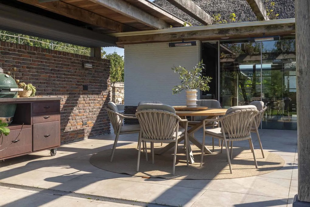 Taste by 4 Seasons Manitoba tuinset latte met Prado tuintafel latte teak blad Ø 160 cm SALE Tuinset taupe weerbestendig