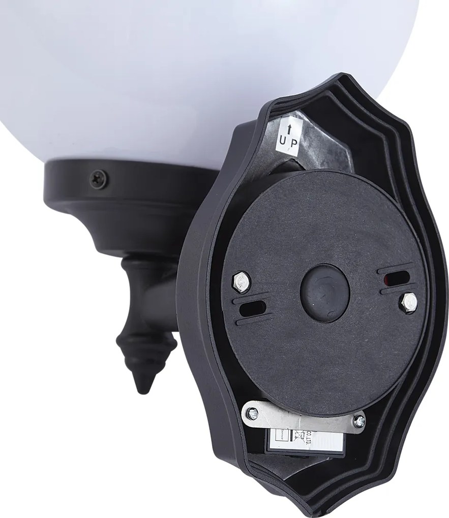 Klassieke buiten wandlamp zwart met opaal glas IP44 met bewegingssensor - Champs