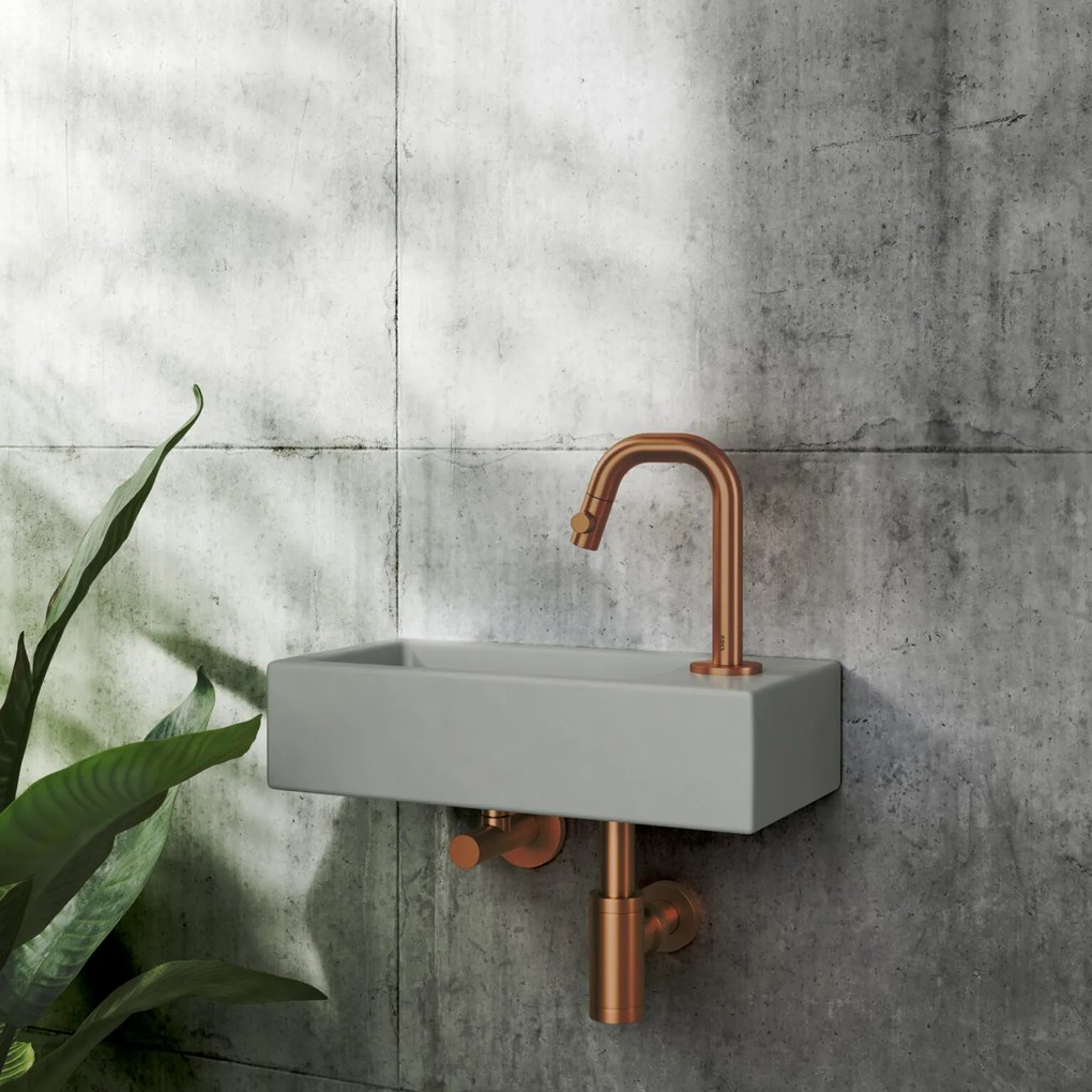 Clou Flush 3 keramische fontein 36cm met kraangat rechts grijs mat