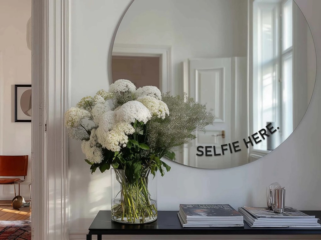 Spiegelsticker S49 – SELFIE HERE. (round)